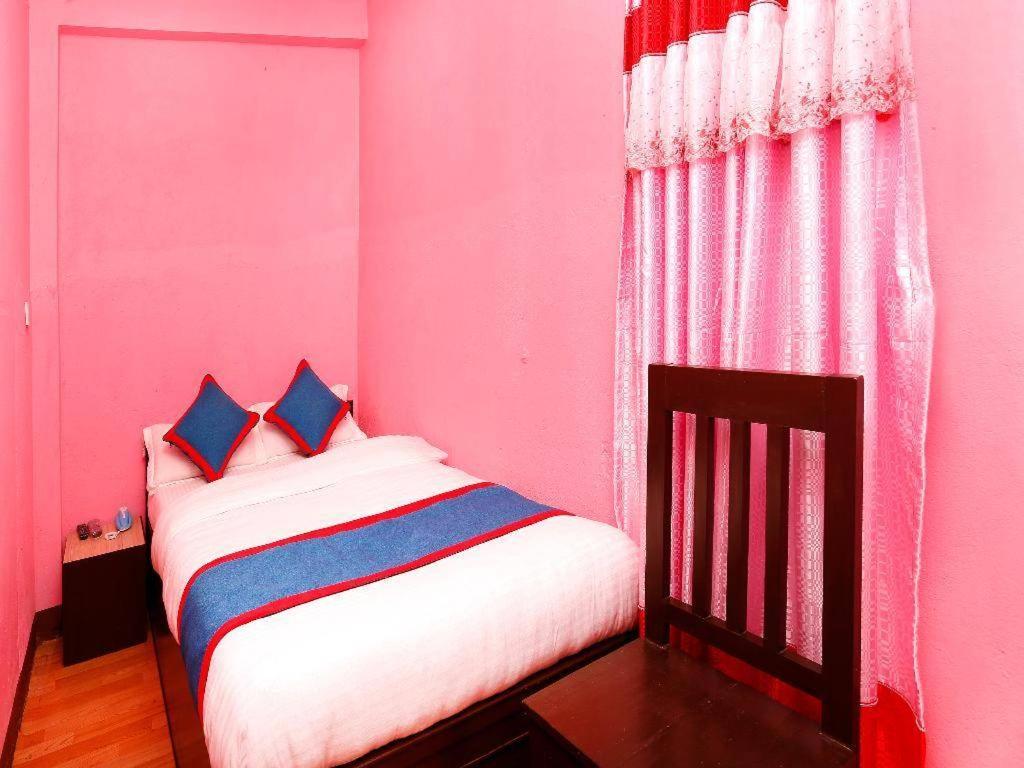 Hotel Chandragiri Paradise Катманду Екстериор снимка