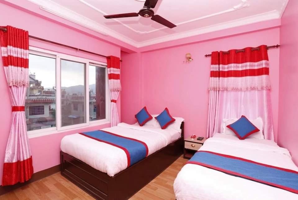 Hotel Chandragiri Paradise Катманду Екстериор снимка
