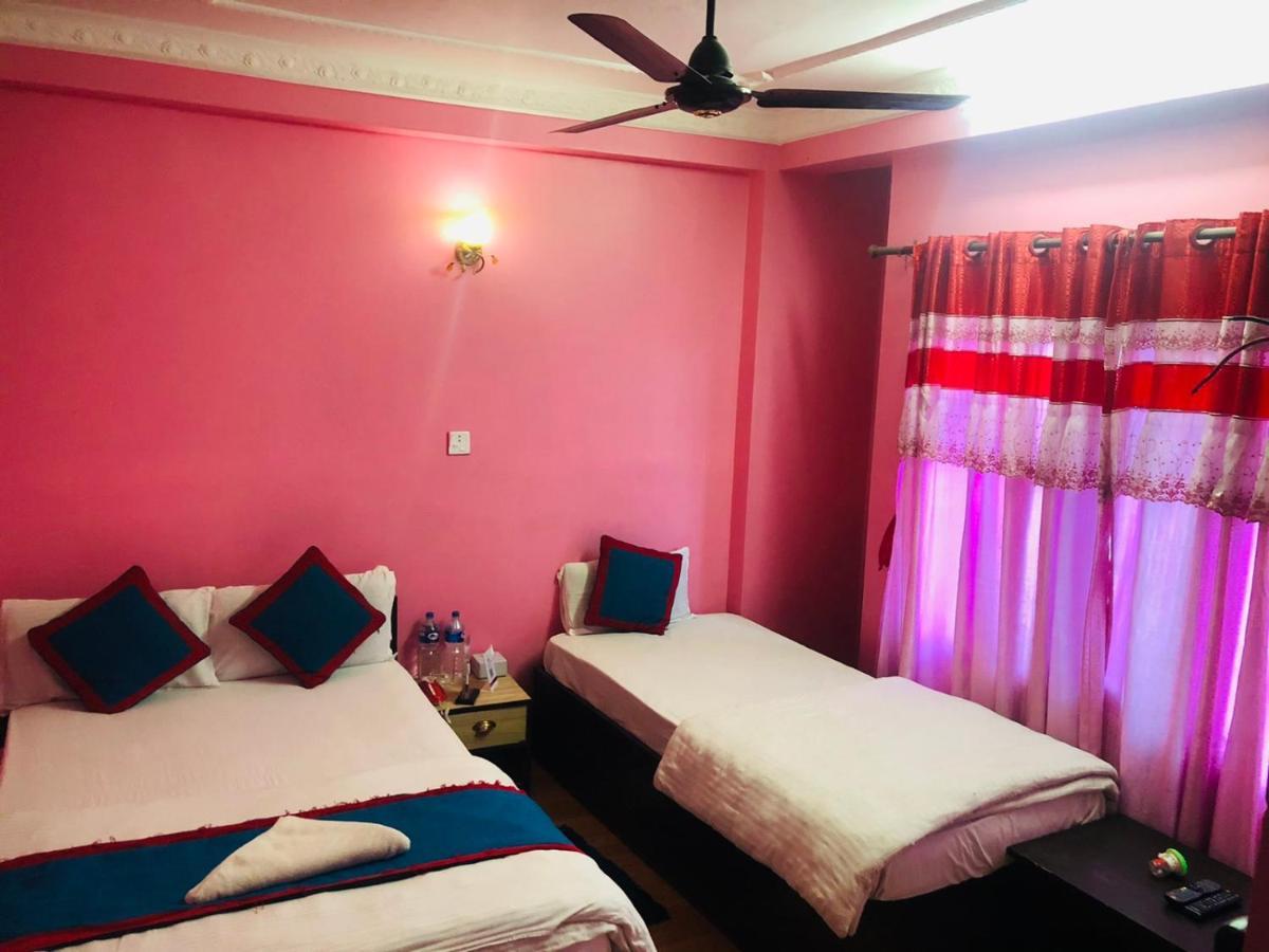 Hotel Chandragiri Paradise Катманду Екстериор снимка