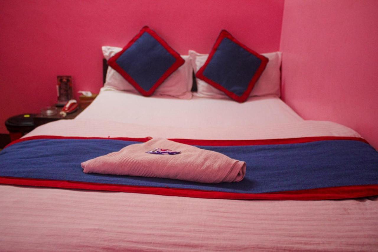 Hotel Chandragiri Paradise Катманду Екстериор снимка
